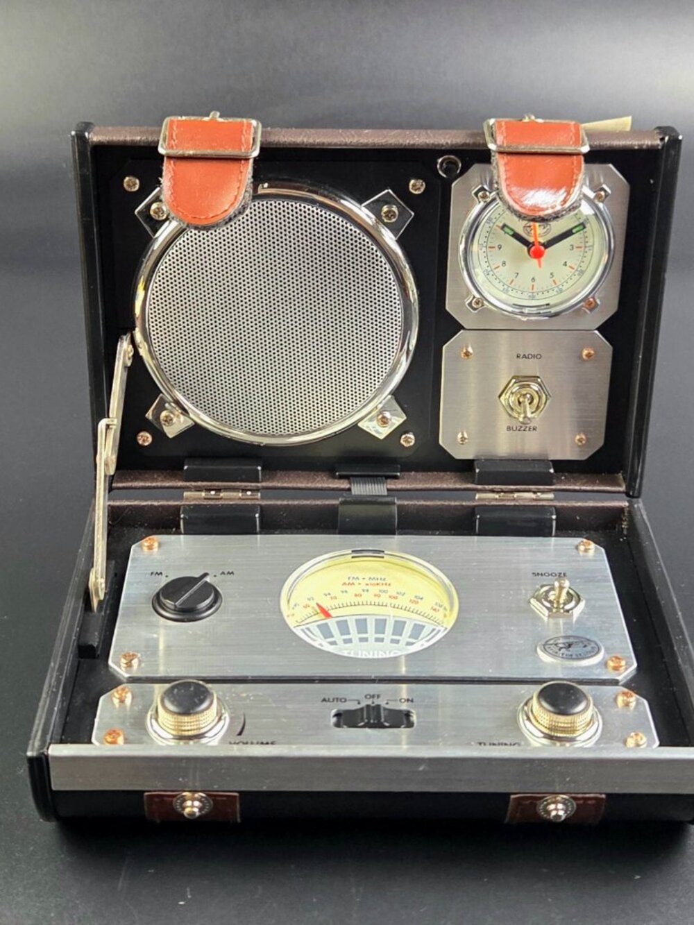 Vintage Spirit of St. Louis Travel Series Radio Alarm Clock – Aviation-Inspired
